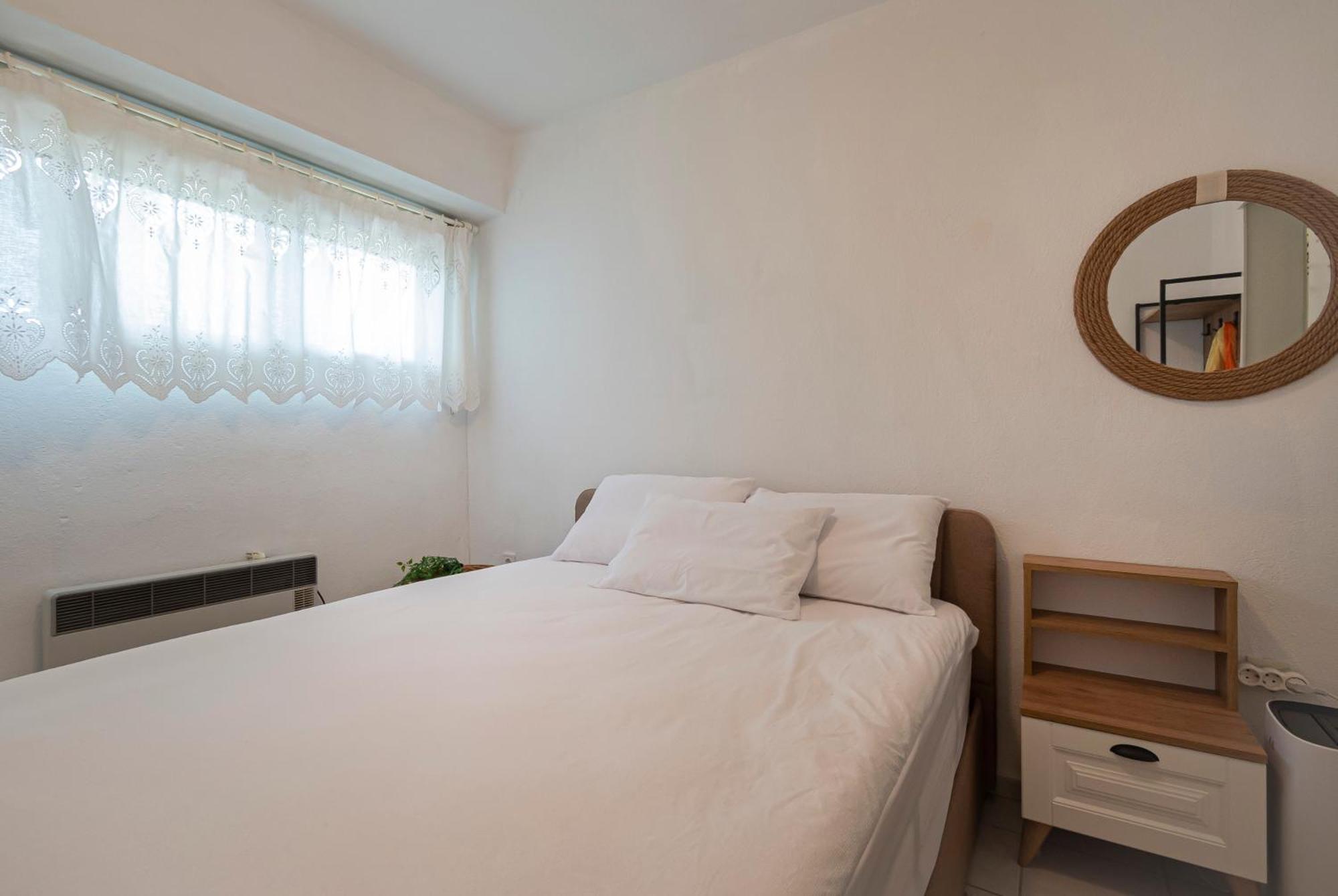 Sunny Breeze Maisonette By Rentalspro - Fourka