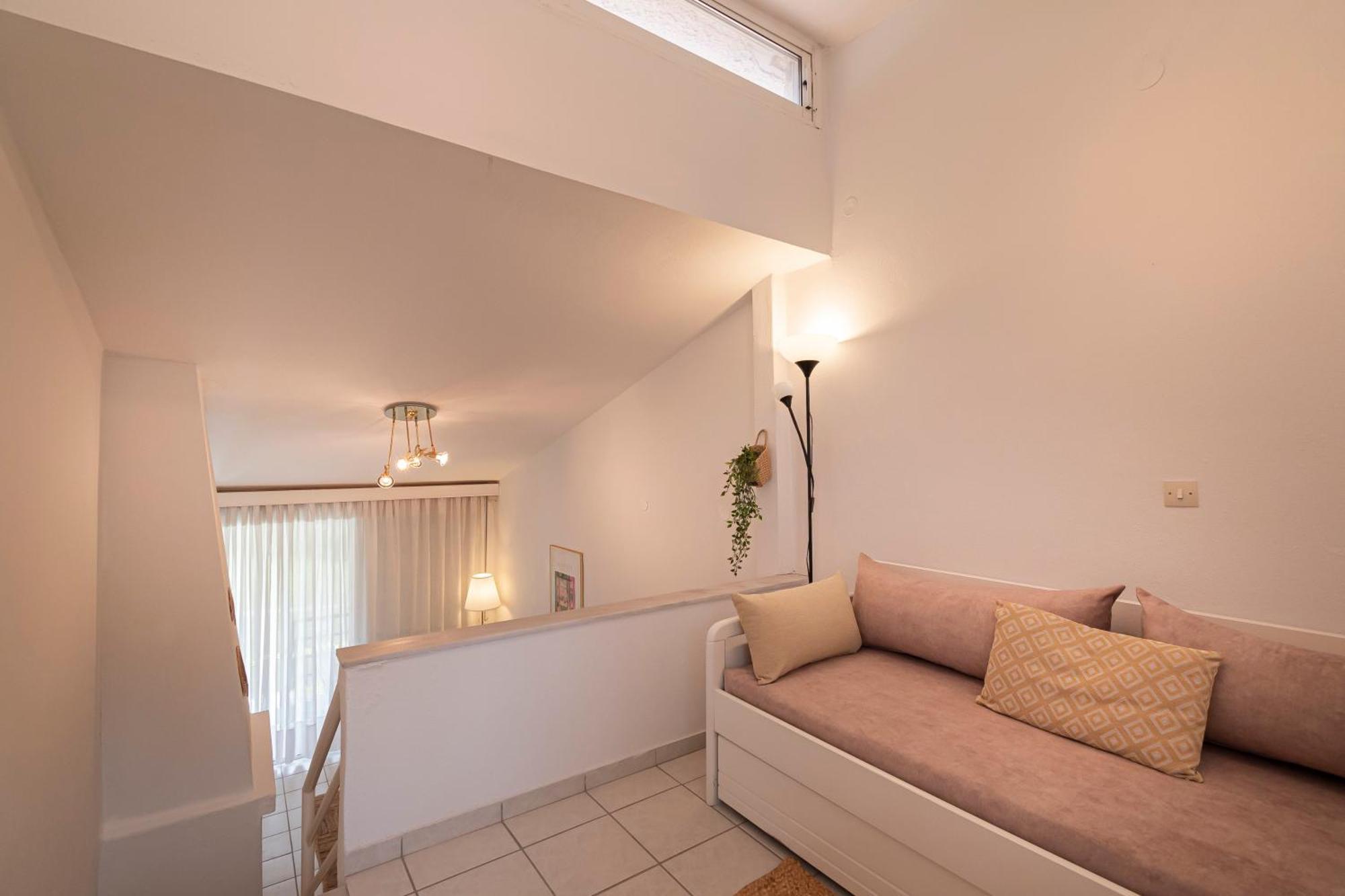 Sunny Breeze Maisonette By Rentalspro - Fourka Ferienhaus